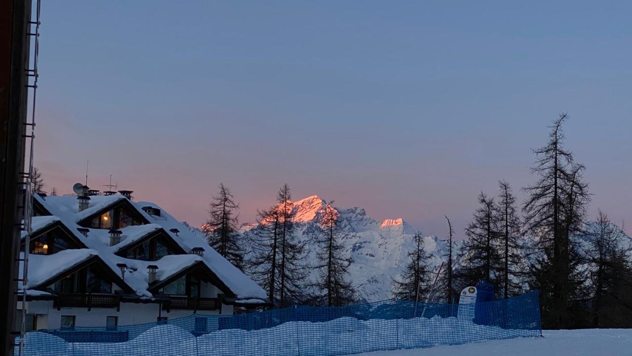Apartamento La Finestra Sulla Montagna - The Window On The Mountain Pila  Exterior foto